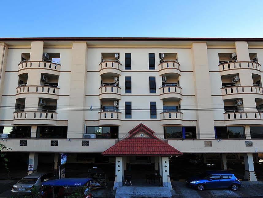 Bp Grand Hotel Chiang Mai Exterior photo